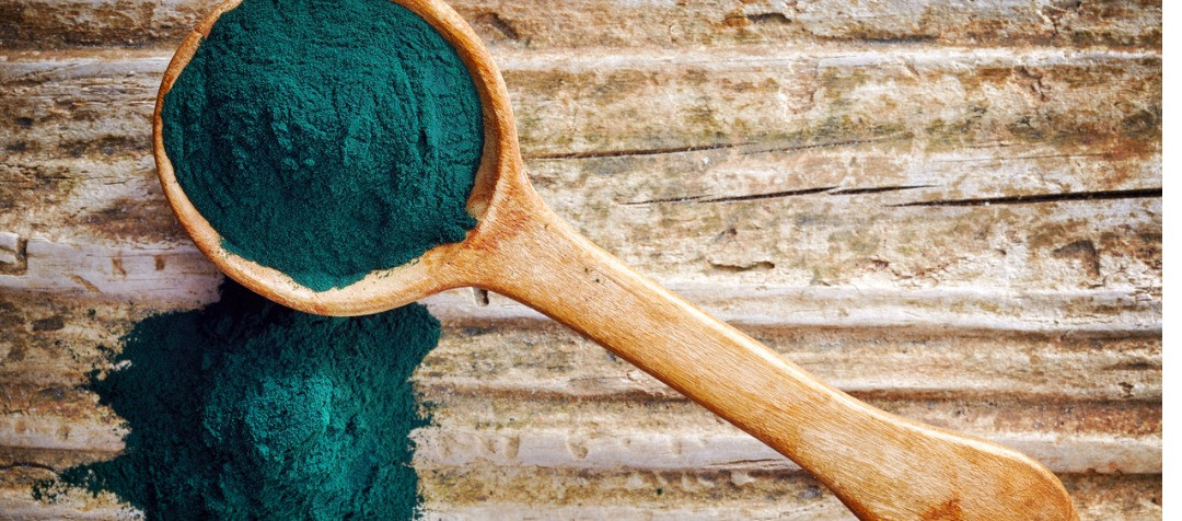 Mes petits secrets beauté : la spiruline pour les peaux fatiguées